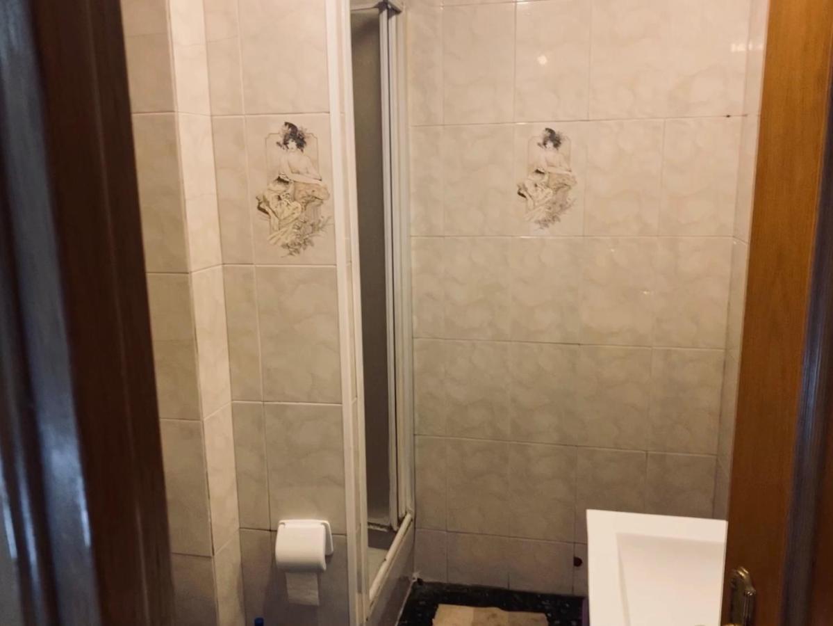 Habitaciones Dakar Rubí Eksteriør bilde