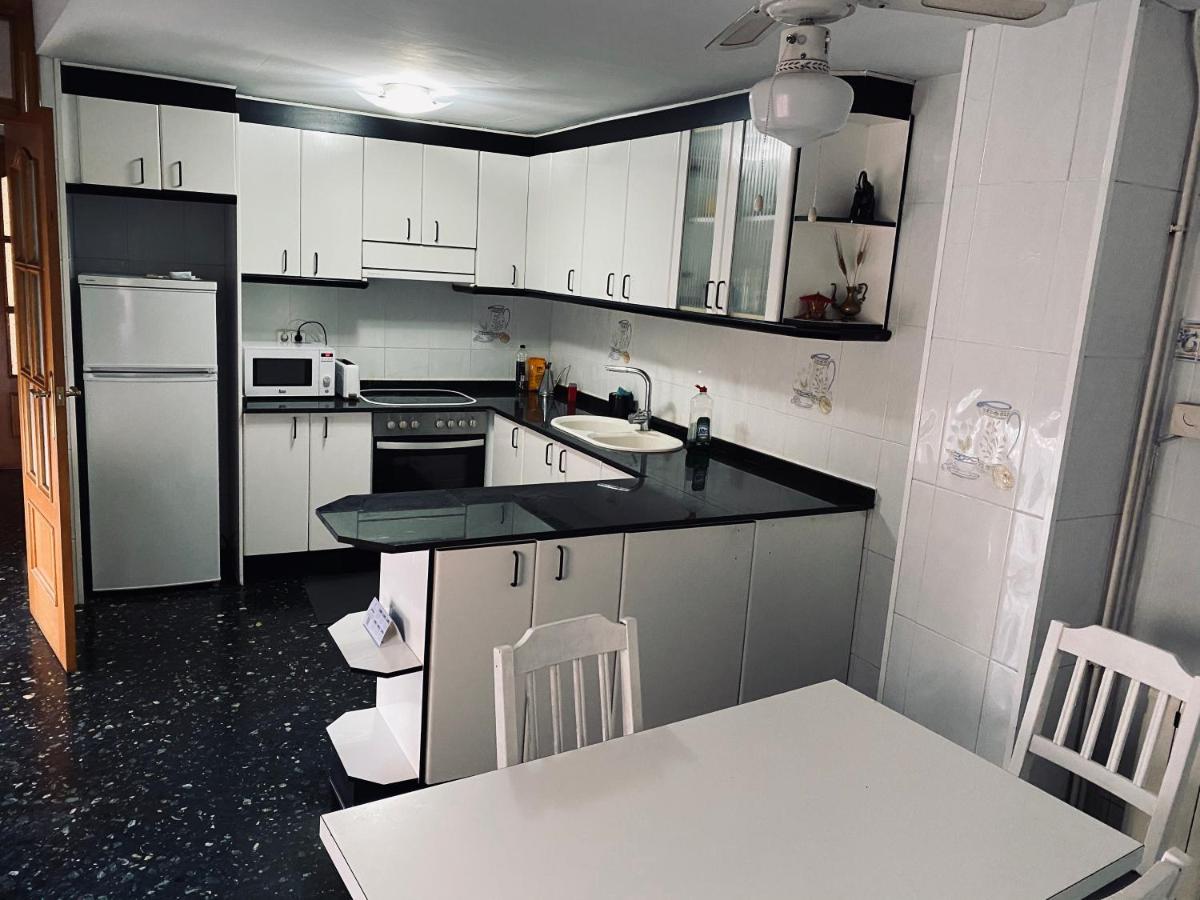 Habitaciones Dakar Rubí Eksteriør bilde