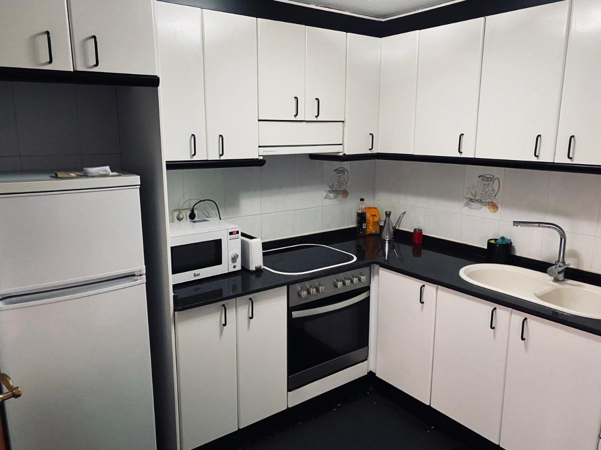 Habitaciones Dakar Rubí Eksteriør bilde